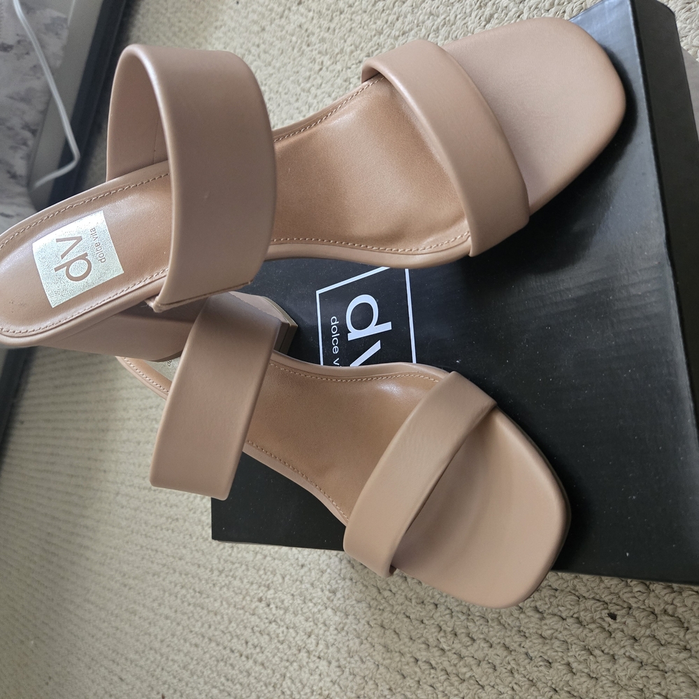 New In Box! DV by Dolce Vita Tan Block Heels Modern
